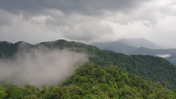비온뒤 구름위를 ㅎㅎ