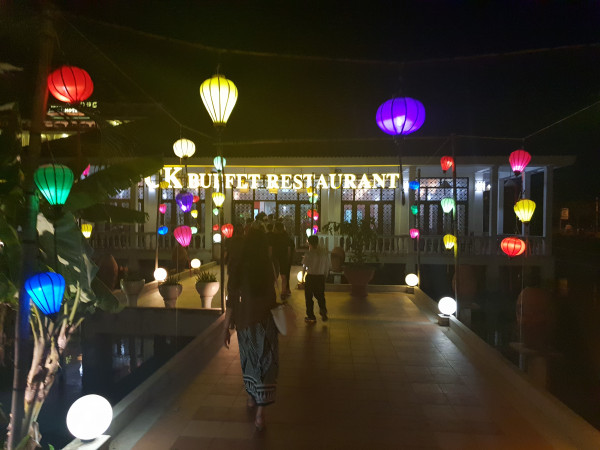 #호이안 거리 #야경 