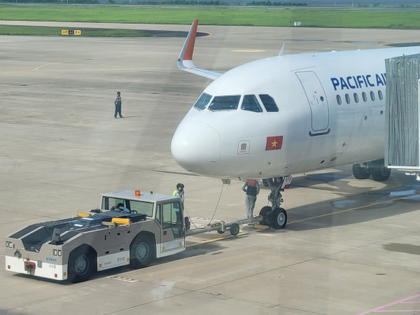 2년4개월만의 첫취항 